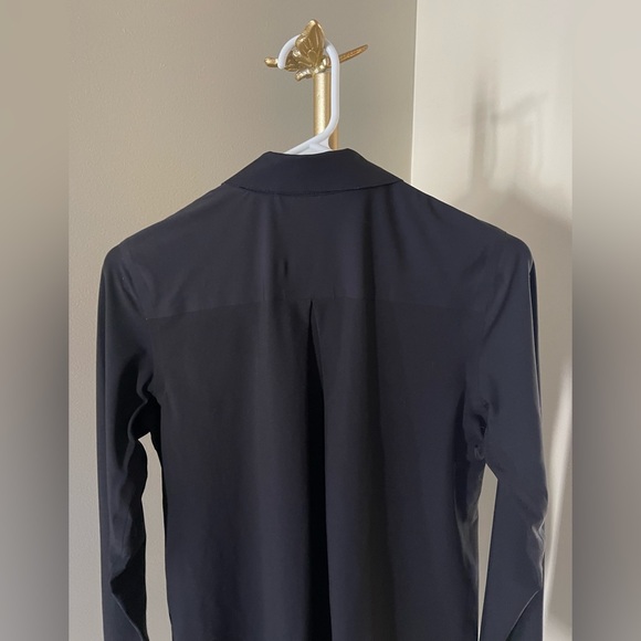 Athleta Urbanite Black Button-Down Collared Shirt | XXS - Picture 6 of 11